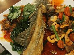 -Dang restaurant (patong phuket)