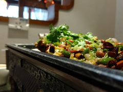 -万重锦·人文川菜馆(骡马市店)