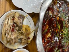 -乡土特色.冷锅鱼.牦牛肉汤锅