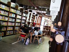 内景-香洲区图书馆(乐士文化区店)