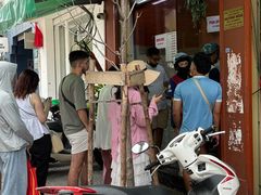 -Bánh Mì Huynh Hoa