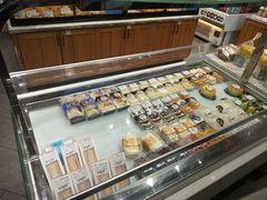面包甜点陈列柜-大苹果面包生日蛋糕(明珠店)