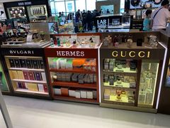 -中免(澳门机场免税店)