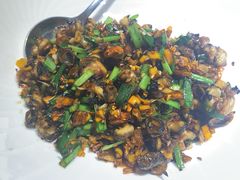 韭菜炒香螺-院里寻菜·精致庭院菜(观沙岭店)