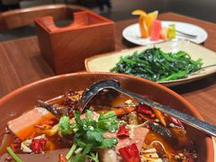 -石梅湾威斯汀度假酒店-品味餐厅·川湘菜·海鲜风味火锅·手工面食·万州烤鱼·口味牛蛙·小龙虾