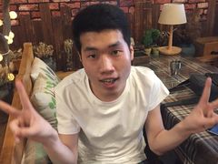 -MAX伯爵趣味互动密室逃脱(大坪D馆店)