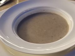 -亮马河饭店翠雅咖啡厅