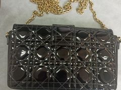 -爱革·洗衣改衣·洗鞋修鞋·洗包修包·奢侈品护理(宝地广场店)