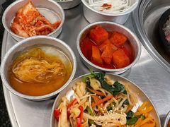 小菜-馥二代韩式烤肉 2세대 불고기(喷水池店)