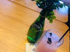 -ZING COFFEE 镜咖啡