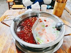鸳鸯锅-满江红串串香(七道堰街店)
