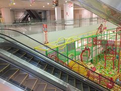-日月光中心广场