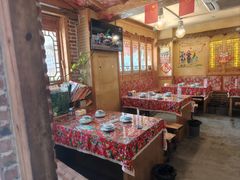 -闯关东东北农家菜(崂山石老人店)