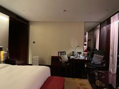 -成都保利公园皇冠假日酒店(熊猫基地店)