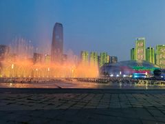 -东港音乐喷泉广场