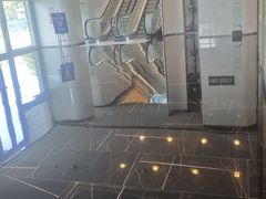 -深圳国际会展中心希尔顿酒店(前海华发冰雪世界店)