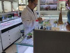 -臻美视爵眼镜·明月·依视路·蔡司折扣店(广渠门店)