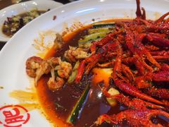-肥肥虾庄·金牌油焖大虾(汉口城市广场店)