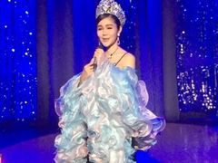 -金东尼人妖秀