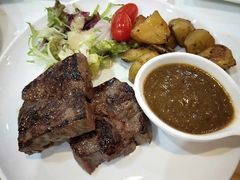 -斗牛士牛排餐厅(嘉里汇店)