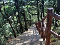 -罗田薄刀峰风景区