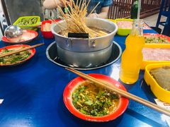 -马路边边麻辣烫联盟路店