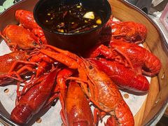 -巴厘龙虾·榜首油焖大虾(音乐学院·沿江酒馆店)
