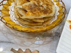 -李连贵熏肉美食酒楼(东市商贸店)