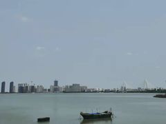 -万绿园