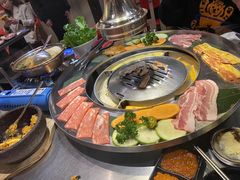 -哈哈碳都·牛肋条无限自助烤肉(台江万达店)