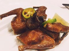 脆皮乳鸽-丰鲤楼•闽南茶楼(仟禧汇店)