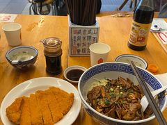 -沪西老弄堂面馆(定西路店)