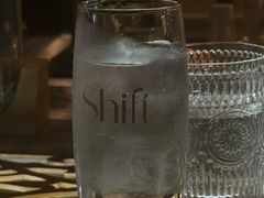 -Shift cocktail bar鸡尾酒吧