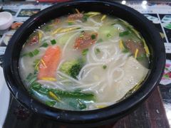 -桥香园正宗过桥米线(机场五店)