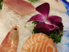 -青瓦餐厅·生鱼片·韩园烤肉(西塔店)