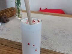自熬草莓酱鲜牛乳-月迷津渡(吾悦国际店)