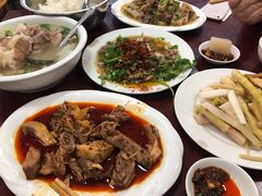 -荣生萝卜汤饭店
