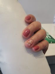-手牵手美甲