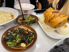 -李与白包子铺(桐梓林店)