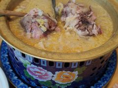 大骨头炖酸菜-关东小磨东北菜(上海长风大悦城店)