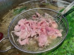 -牛满溢·自助潮汕鲜牛肉火锅(龙汇路店)