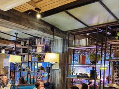 -领鲜活海鲜榴莲自助火锅(东门店)