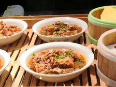 -老乡鸡(上海白玉兰广场店)