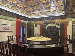 -梅龙镇酒家(南京西路总店)
