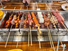 -哈尔滨小酒馆·鲜肉现穿自助烧烤(康新花园店)