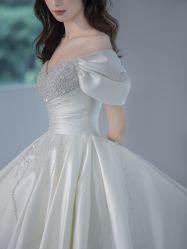 -艾米丽婚纱礼服