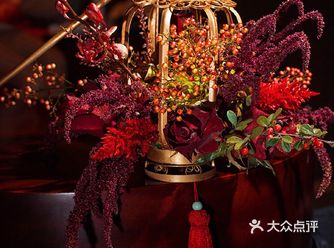 男女情愫，恰好符合爱情和婚姻
