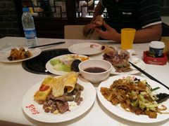 -泉福居酱骨头自助广场(南大街商业步行街店)