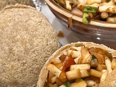 -亮欢寨酸汤鱼(沙冲路店)