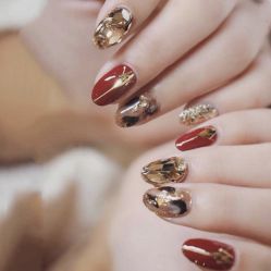 -摩睫+皮肤管理·科学美容中心